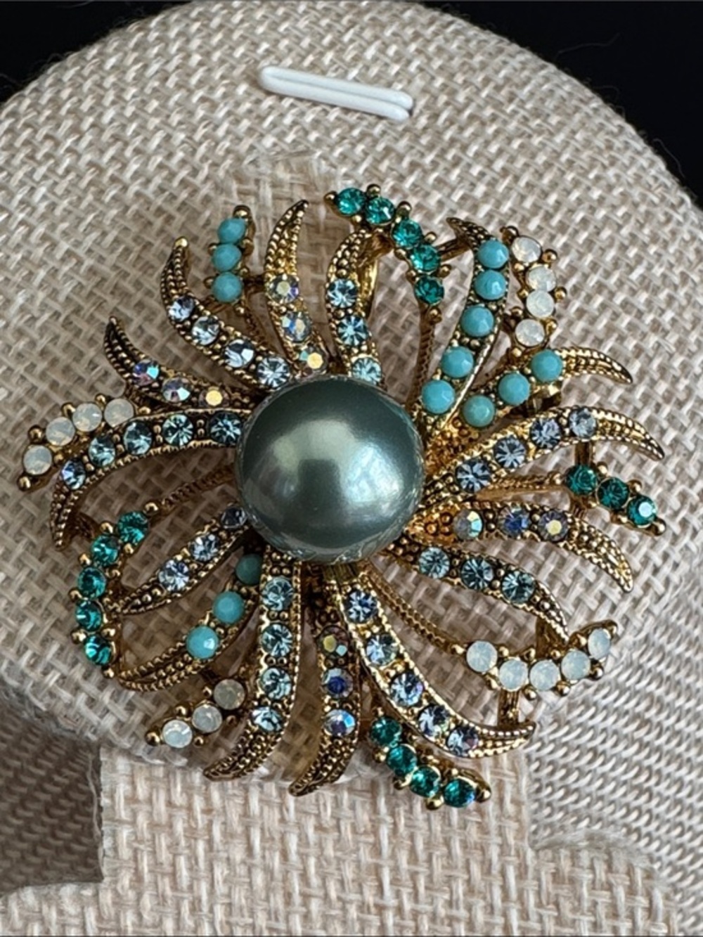 VTG Gold-tone Starburst Flower Pin Pendant